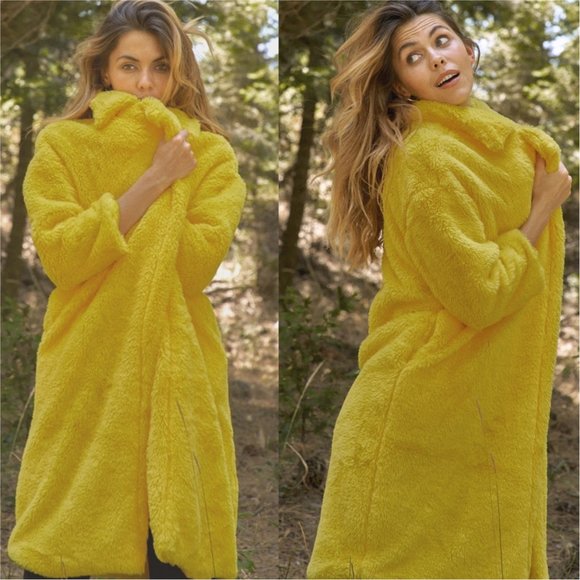 YELLOW FUR COAT - Picture 2 of 3